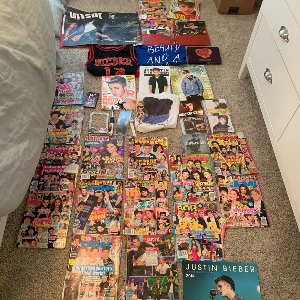JUSTIN BIEBER MERCH